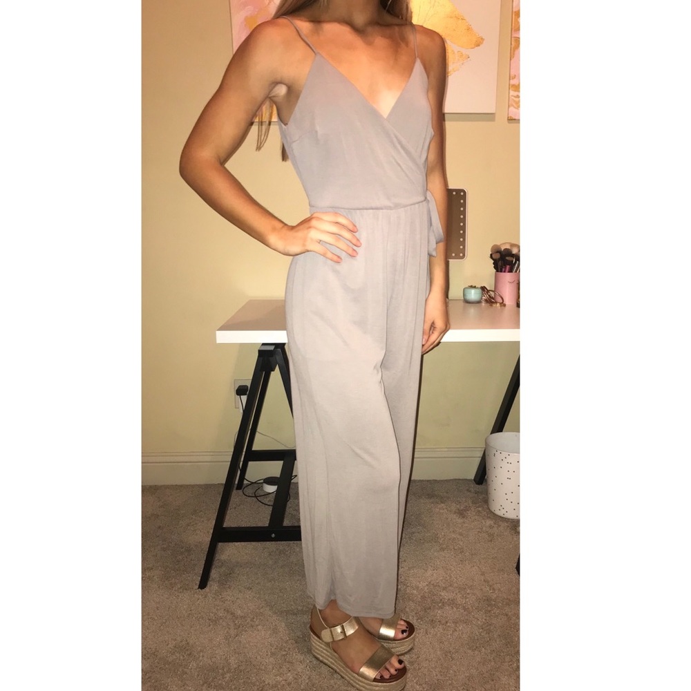 Sienna Sky Grey Knit Jumpsuit Size Small